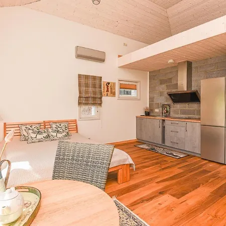 Geltondvaris Apartamento