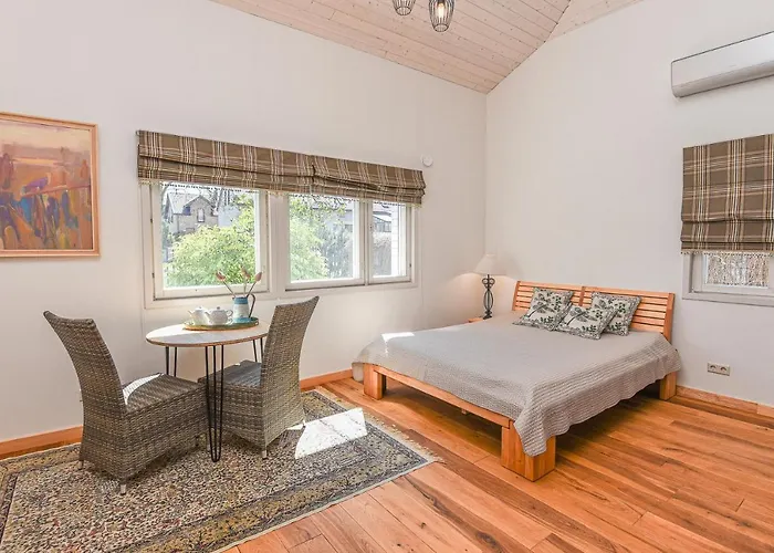 Geltondvaris * פלאנגה